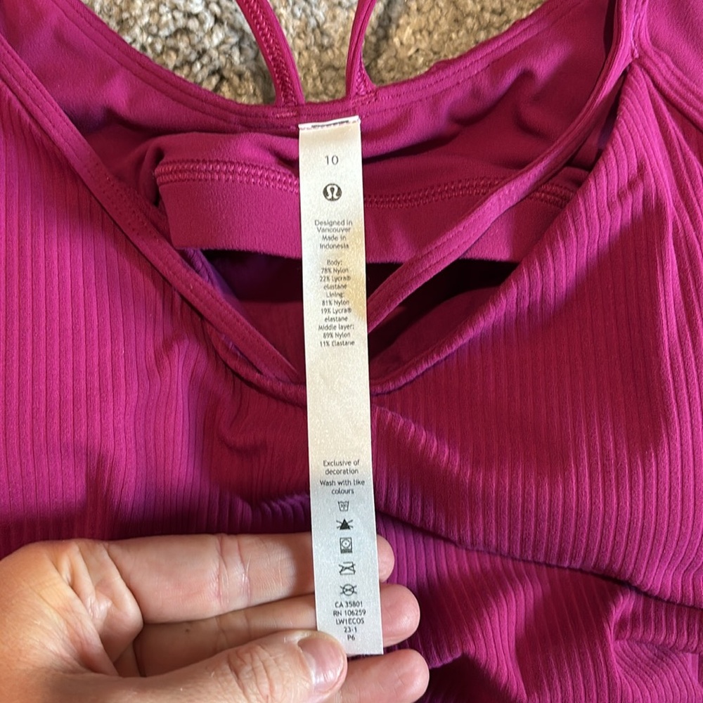 Lululemon top - Picture 4 of 5